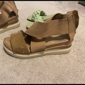 Summer sandals The wishbone collection